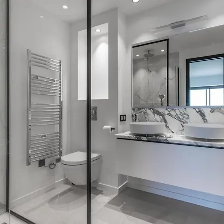 For 14 People With Swimming Pool *